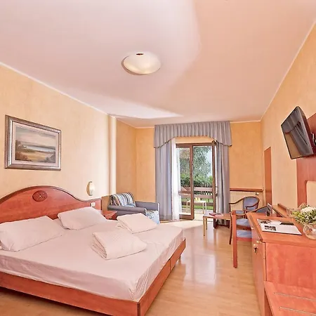 Caravel Hotel Limone sul Garda