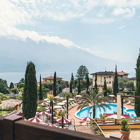 Caravel 4* Limone sul Garda