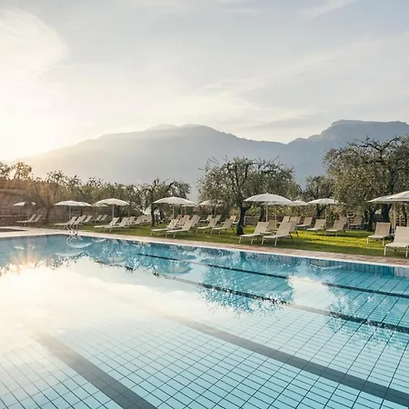 Caravel 4* Limone sul Garda