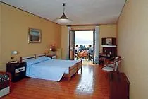 Caravel Limone sul Garda