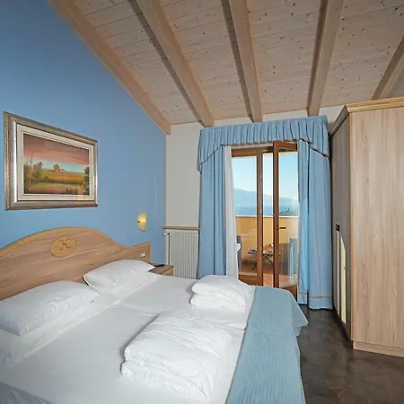 Caravel Hotel Limone sul Garda